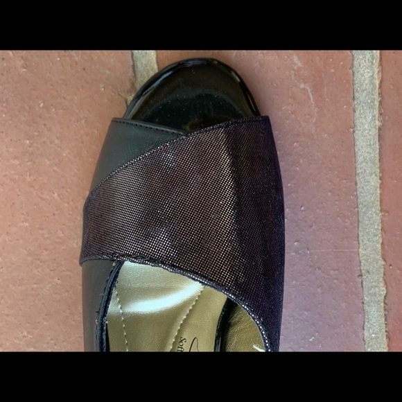Soft Styles by Hush Puppies Black Slingback Shoes - Picture 6 of 9